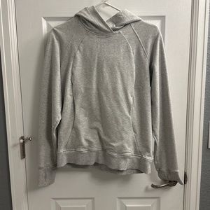 Lululemon Loungeful Hoodie size 6